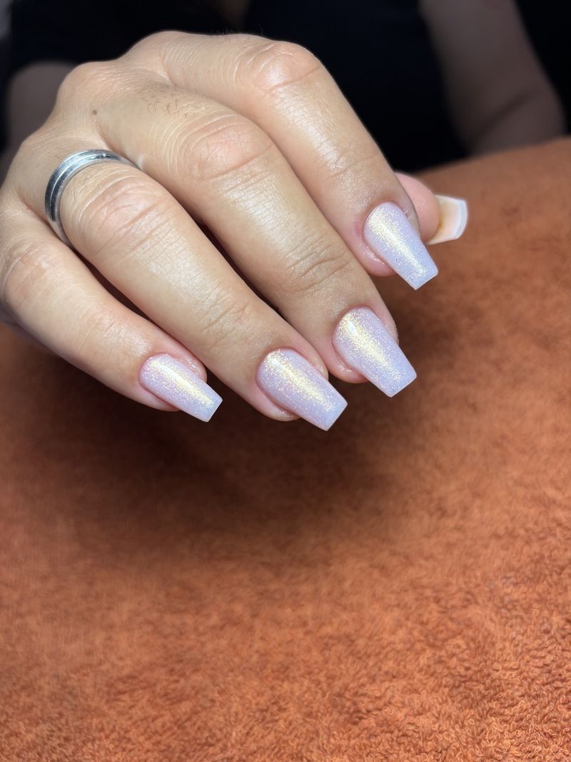 Unhas bailarina em rosa claro com glitter fino rosé